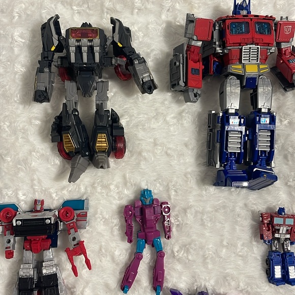 TRANSFORMERS ROBOTS LOT - Picture 3 of 12